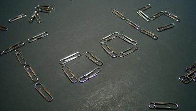 Paper Clips: The Simple Office Tool