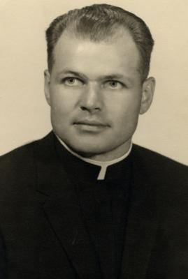 Father Dan Weber, 1960 (333a)