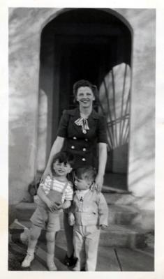 Mom with Jim and Bob, 1943 (406)
