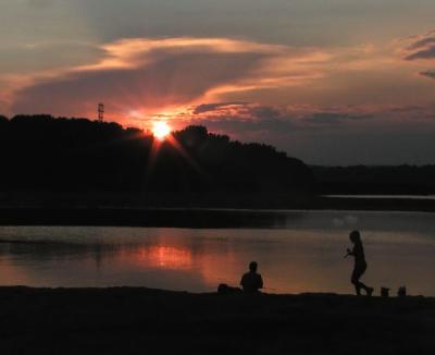 sunset couple fishin