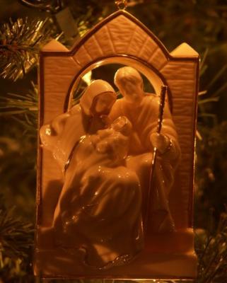 Lenox (not Lewis) Manger