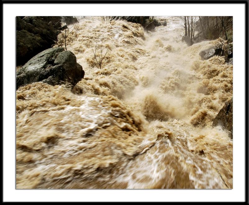 Raging Water (3)<br><font size=3>ds20050330_0028awF Raging River 3.jpg</font>