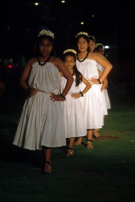 21-35-Traditional Hula