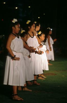 21-36-Traditional Hula