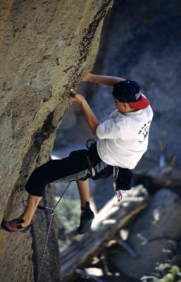 Sharma undercling.jpg