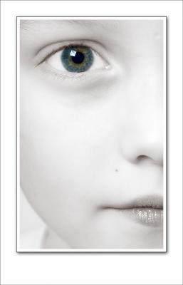Challenge 8 - Monochrome