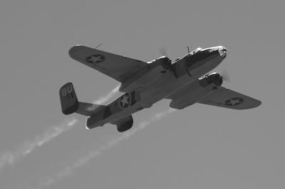 Mitchell vapour trail BW.jpg