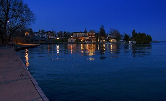 Gananoque Inn at Dusk