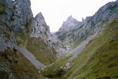 u10/mreichel/medium/2187371.CDVmountains.jpg