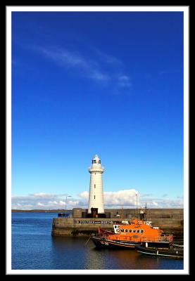 Harbour view (with RNLI Lifeboat)