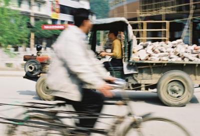 YANGSHUO STREET SCENE