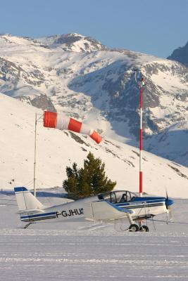 Flying in the Mountains011.jpg