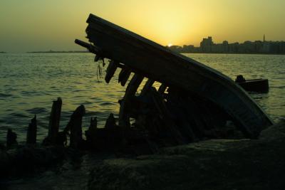 u10/poppieboy/medium/3846516.shipwreck.jpg