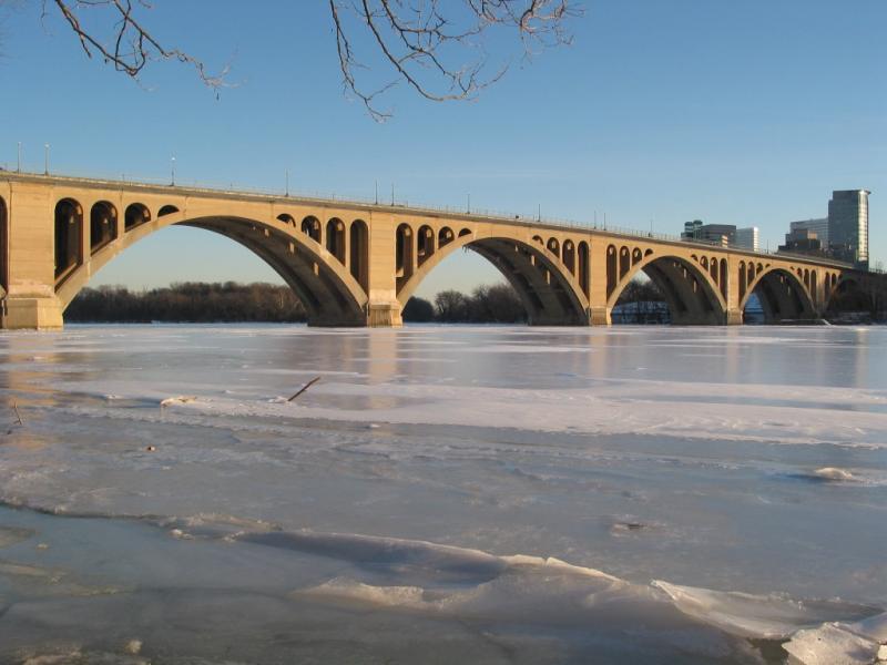 Key Bridge, ice