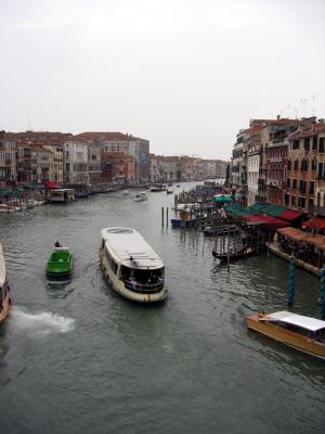 Water-Bus.jpg