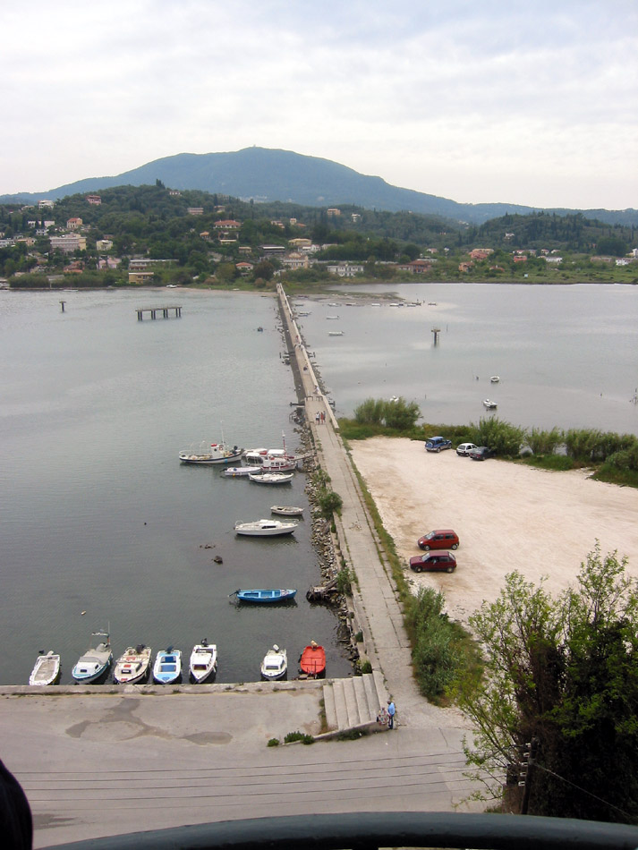 Dike-road.jpg