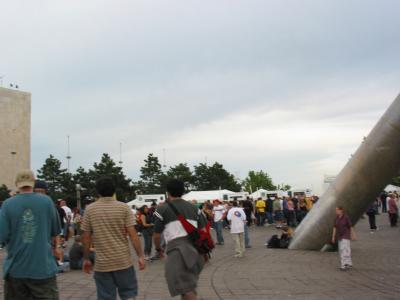 crowd0692.jpg