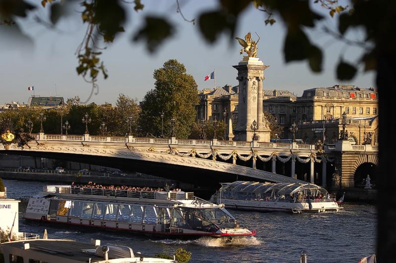 An afternoon in Paris