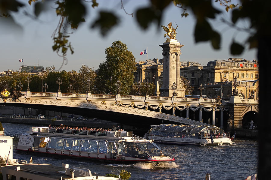 An afternoon in Paris