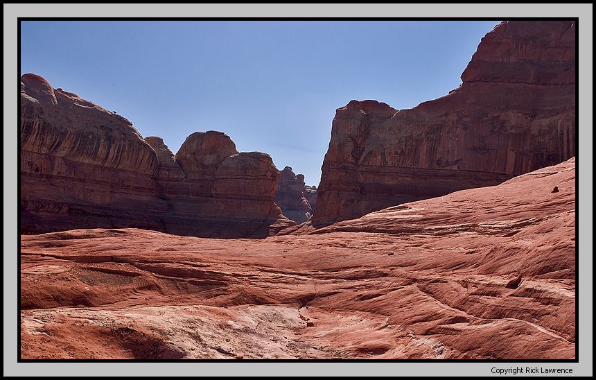 Needles district, the pass