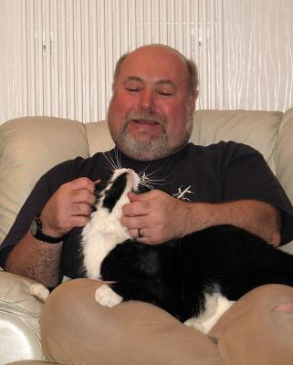 Tickle under the chin !