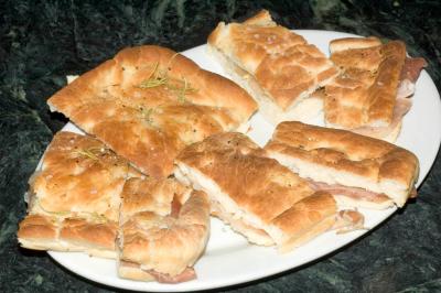 focaccia and prosciutto (large)