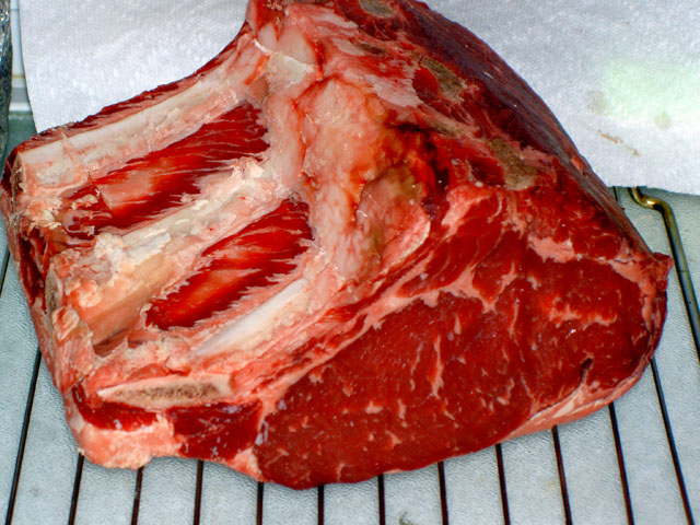 dry aging rib roast for christmas dinner (info)