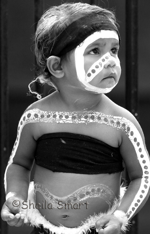 Little aboriginal girl