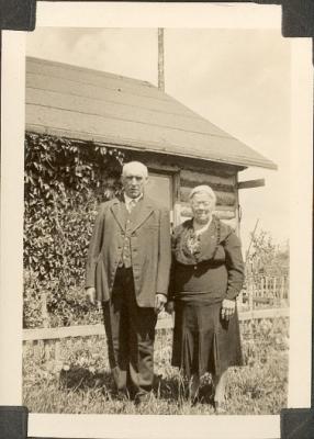 Ernest and Mamie Harris 
Etomami

circa 1940's