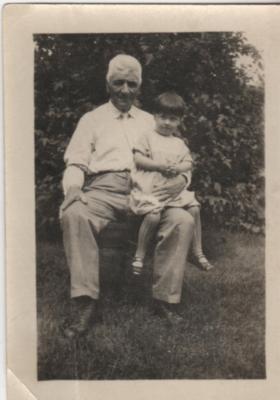 Otto Yockey with Phyllis Hunt 1925 Sioux City.
