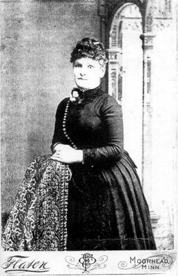 Lisa (Rangaard) Larsen
born: 1845
Lillehammer, Norway
died: 1904
West Union, Minnesota