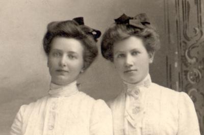 Hannah & Amanda Sundwall circa. 1900