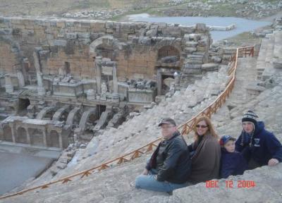 hierapolis amphitheater2.JPG