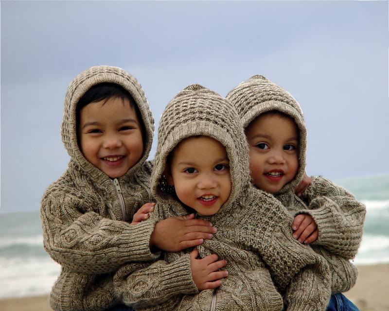 <p align=center><b>My Three Beach Bums</b><br><font size=1> by gatorforty</font></p>-5th Place Exhibition