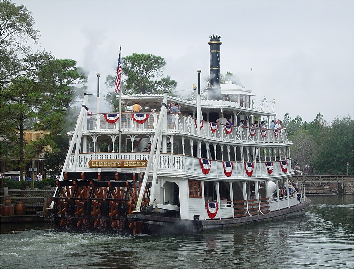 Liberty Belle       by florg