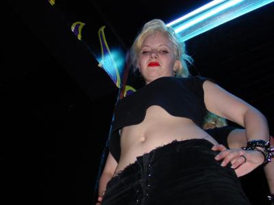 Dsc02120.jpg on your knees before the goddess
