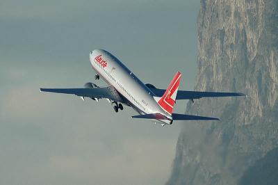 OE-LNJ Falco