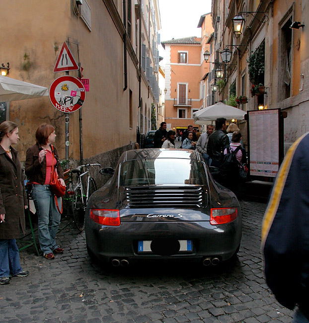 narrow streets of cobblestones