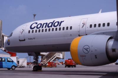 u11/airpaul/medium/2604986.DABNSCondorB757ThomasCookLogo.jpg