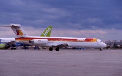 EC-EXN Iberia MD87