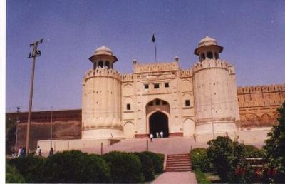 Lahour 2 a.jpg