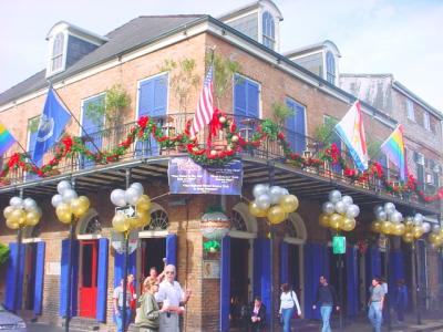 ParadePubXmas2004.jpg