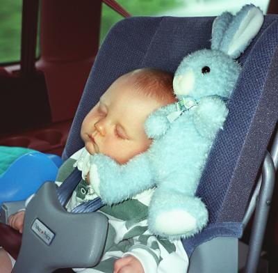 u11/annedave/medium/42792601.Tristanincarseatasleepsummer1993compressed.jpg
