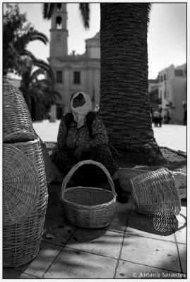 2 May 2005 Traditional basket maker in Hania