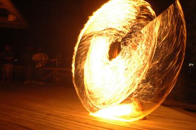 u11/aquaholic2/medium/42877332.FireDanceE4.jpg