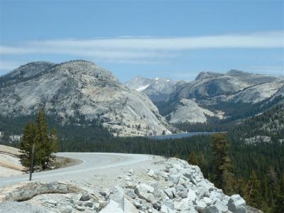 u11/bdazxx/medium/42812897.YosemiteTenayaLakeValley.jpg