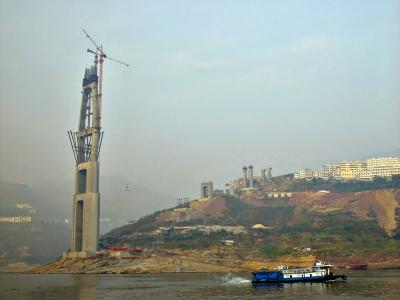Construction the new Yangtze River Bridge