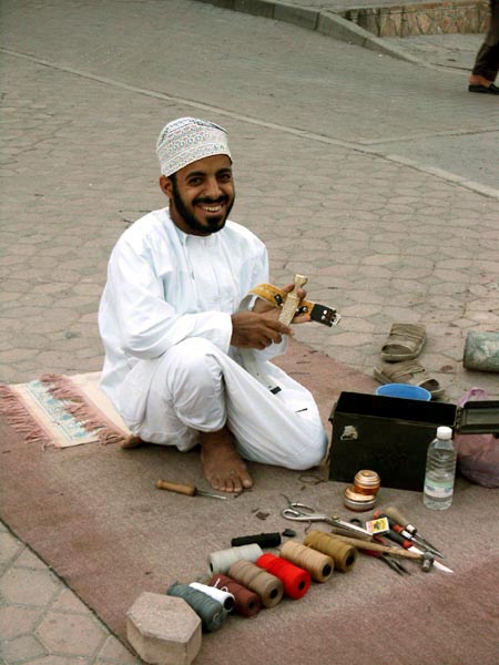 Street craftsman, Nizwa, Oman