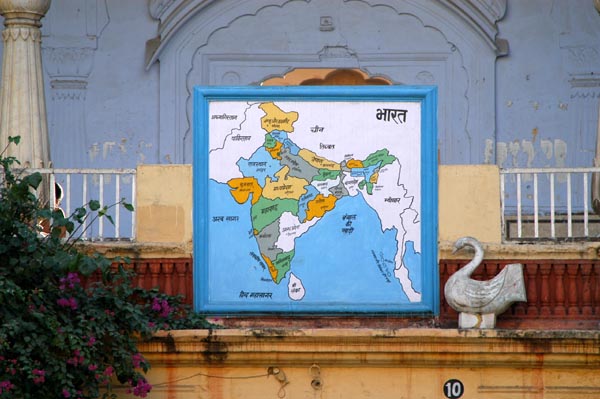 Map of India claiming all of Kashmir