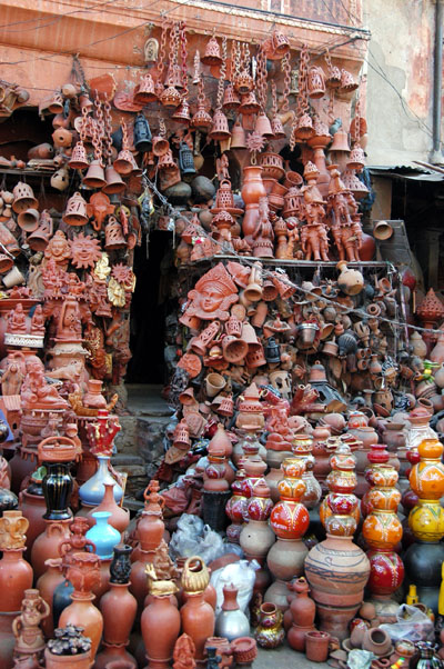 Pottery shop on Chaura Rasta, Jaipur